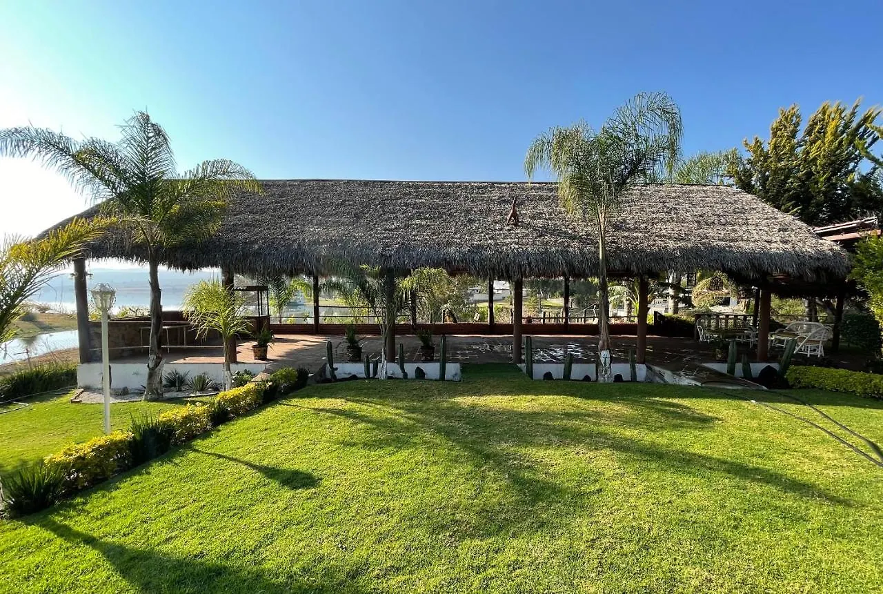 Jardin Quinta Las Fuentes Cabanas, Valsequillo. Puebla 0*,
